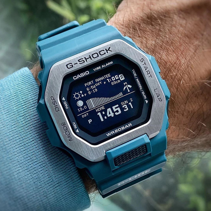 Наручные часы Casio GBX-100S-2. Фото 1.
