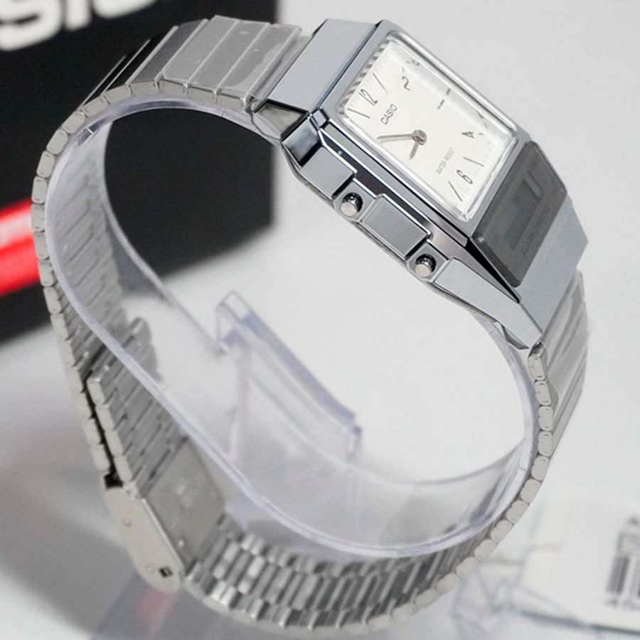 Наручные часы Casio AQ-800E-7A2. Фото 1.