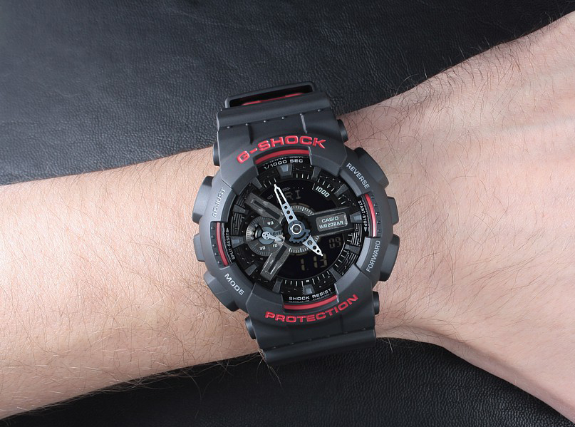 Наручные часы Casio GA-110HR-1A. Фото 2.