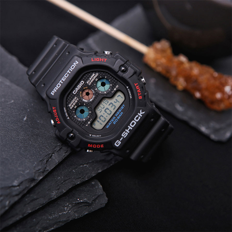 Наручные часы Casio DW-5900-1. Фото 6.