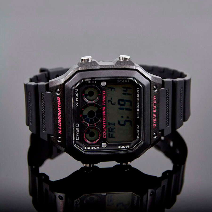 Наручные часы Casio AE-1300WH-1A2. Фото 1.