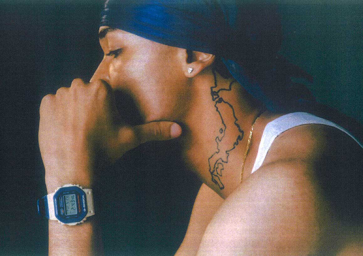 Наручные часы Casio DW-5610BEP-2. Фото 1.