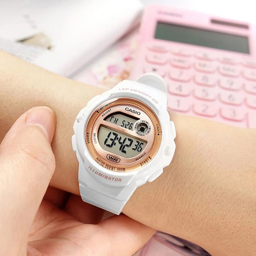 Наручные часы Casio LWS-1200H-7A2. Фото 4.