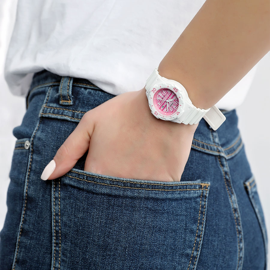 Наручные часы Casio LRW-200H-4C. Фото 5.