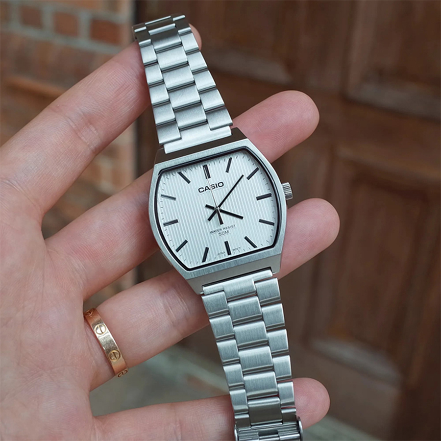 Наручные часы Casio MTP-B140D-7A. Фото 3.