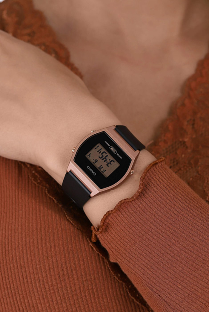 Наручные часы Casio LW-204-1A. Фото 1.