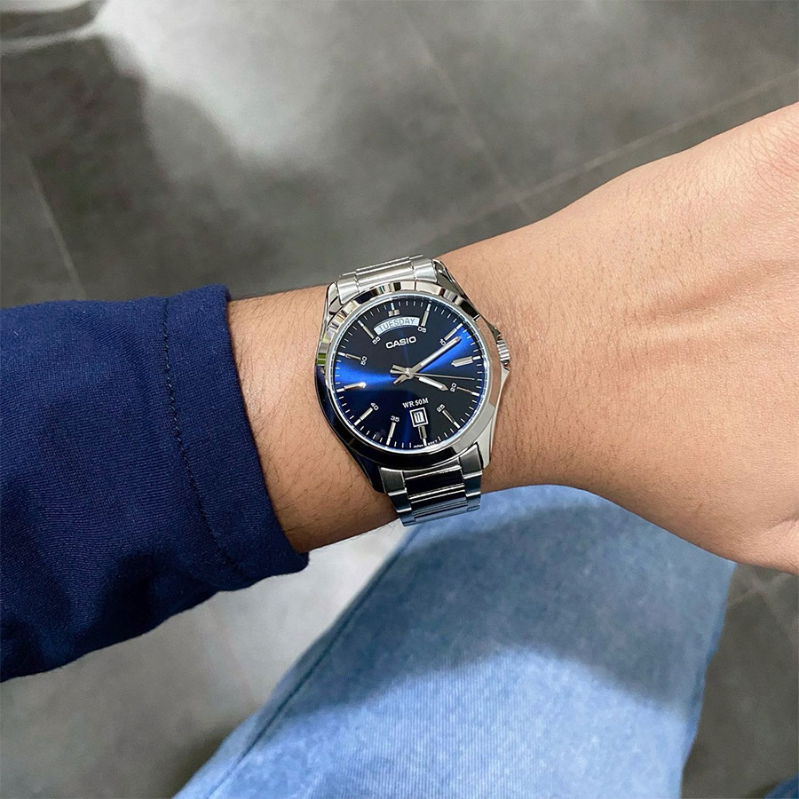 Наручные часы Casio MTP-1370D-2A2. Фото 4.