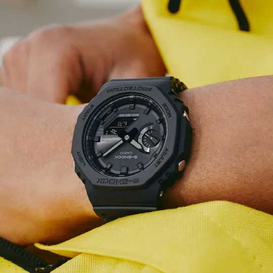 Наручные часы Casio GA-B2100-1A1. Фото 4.