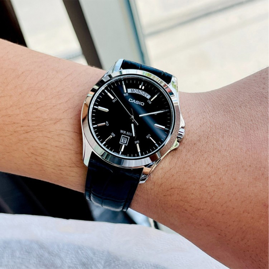 Наручные часы Casio MTP-1370L-1A. Фото 3.