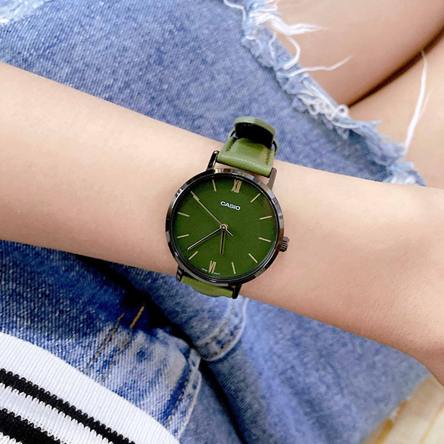 Наручные часы Casio LTP-VT02BL-3A. Фото 1.