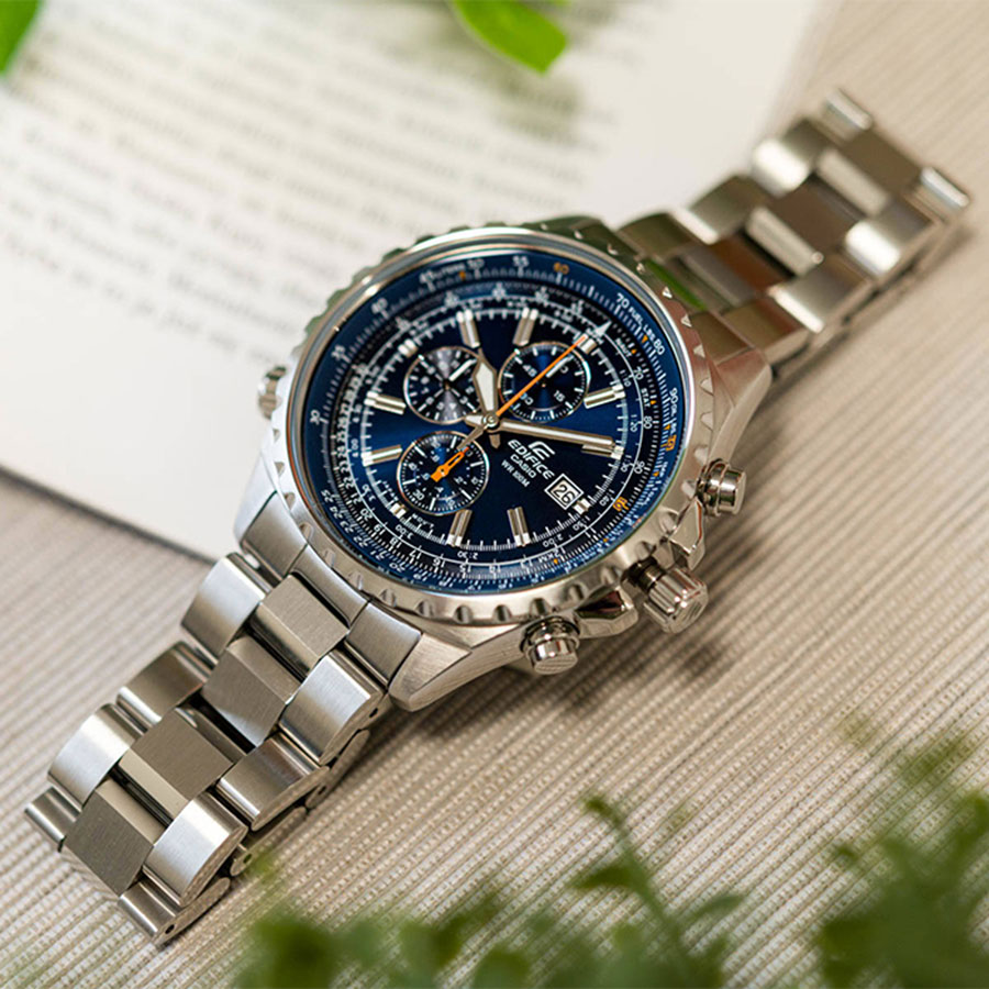 Наручные часы Casio EF-527D-2A. Фото 4.