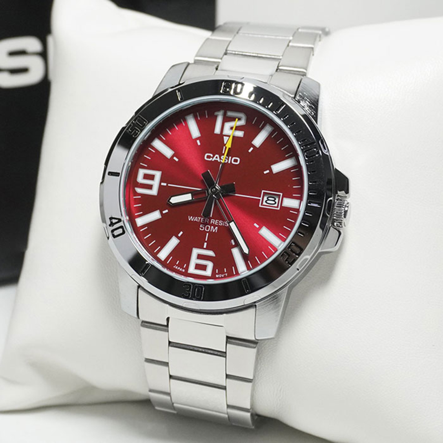 Наручные часы Casio MTP-VD01D-4B. Фото 1.