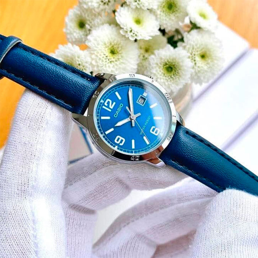 Наручные часы Casio LTP-V004L-2B. Фото 1.