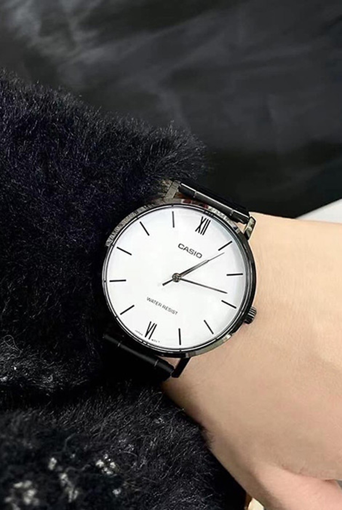 Наручные часы Casio MTP-VT01B-7B. Фото 4.