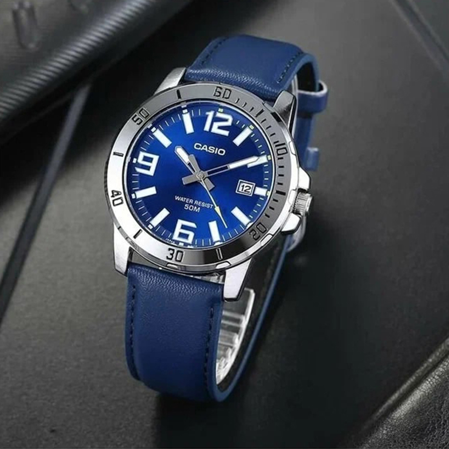 Наручные часы Casio MTP-VD01L-2B. Фото 1.
