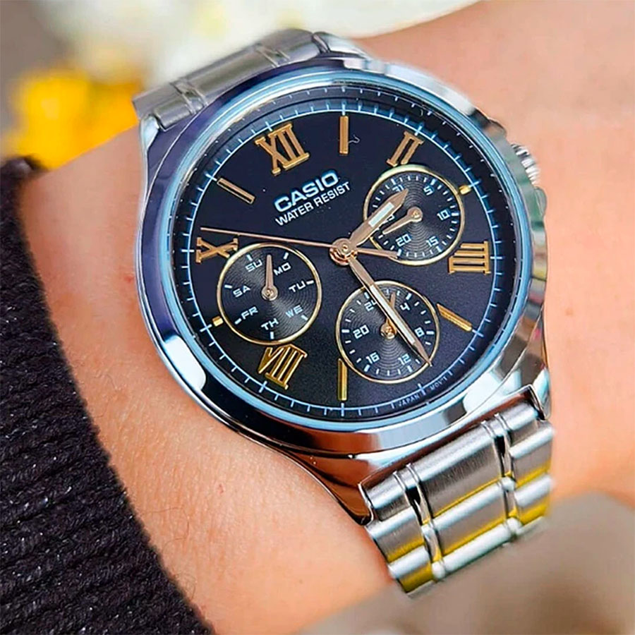 Наручные часы Casio LTP-V300D-1A2. Фото 1.
