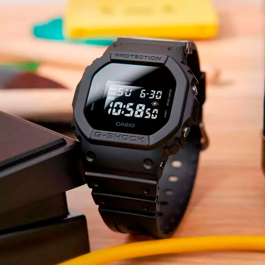 Наручные часы Casio DW-5600UBB-1. Фото 3.