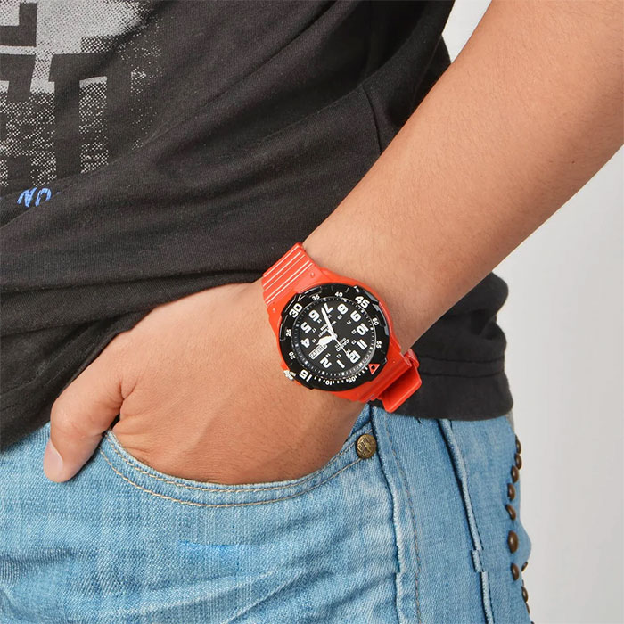 Наручные часы Casio MRW-200HC-4B. Фото 8.