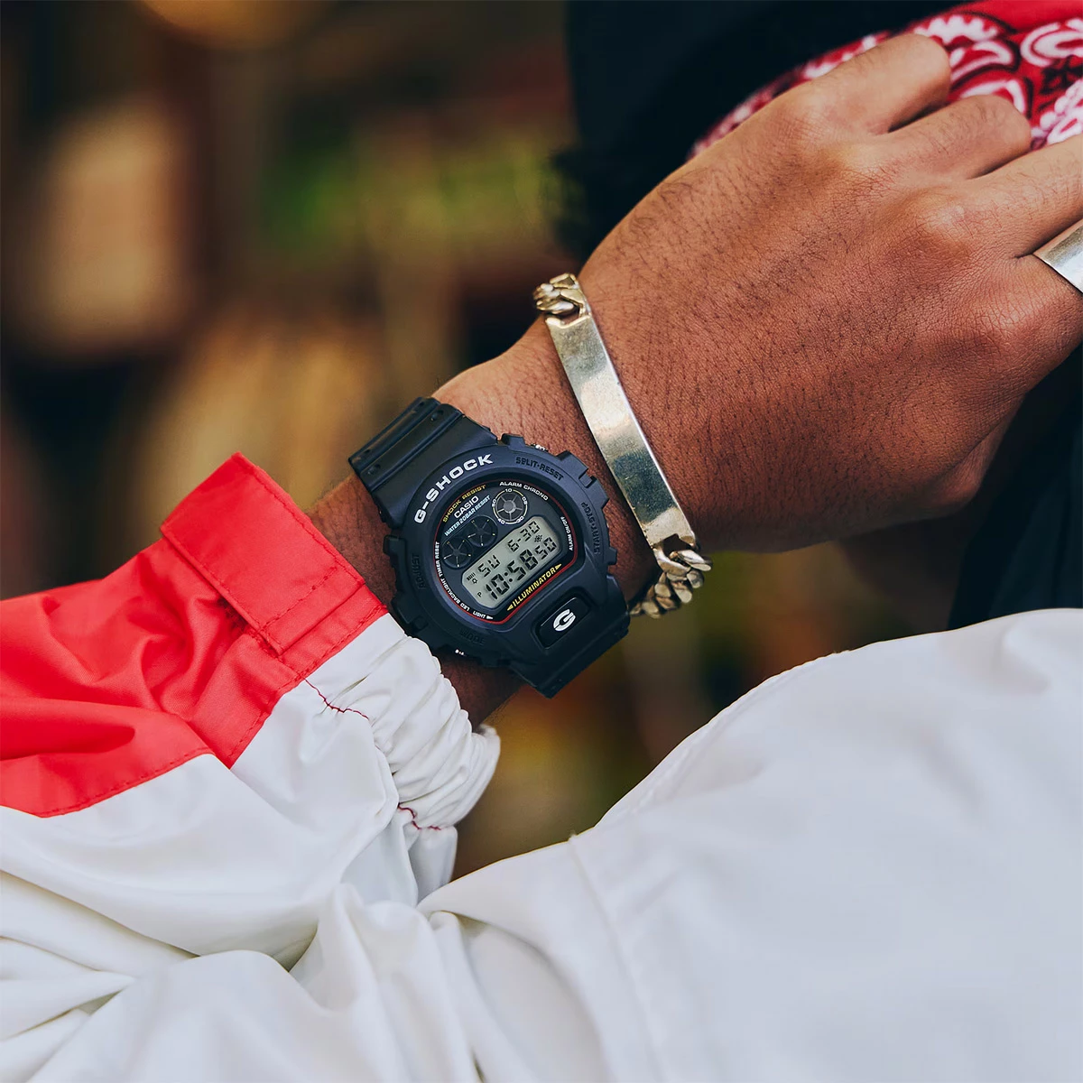 Наручные часы Casio DW-6900RL-1. Фото 2.