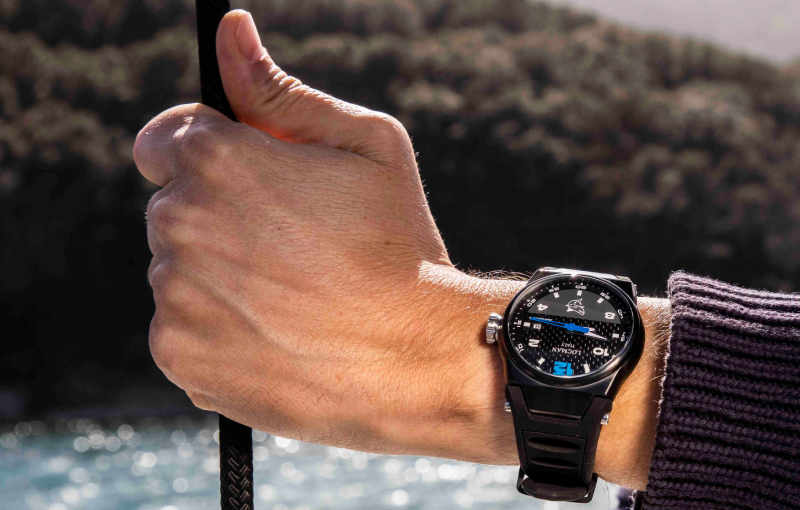 Лето. Море. Locman