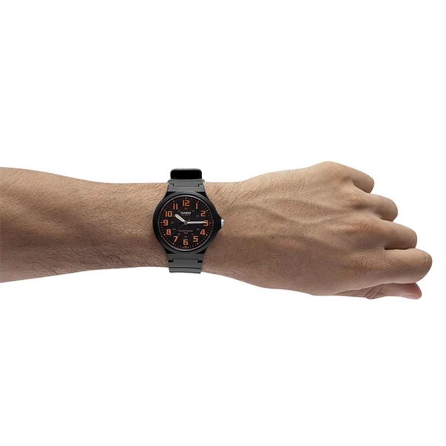Наручные часы Casio MW-240-4B. Фото 4.