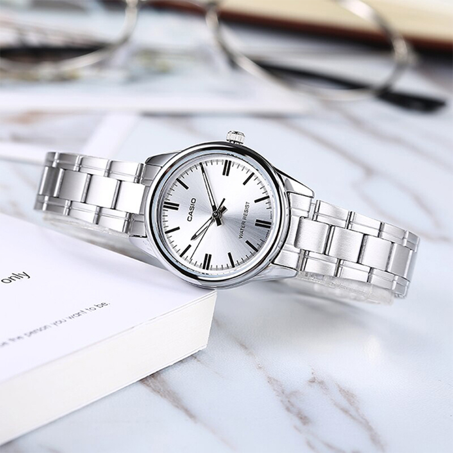 Наручные часы Casio LTP-V005D-7A. Фото 1.