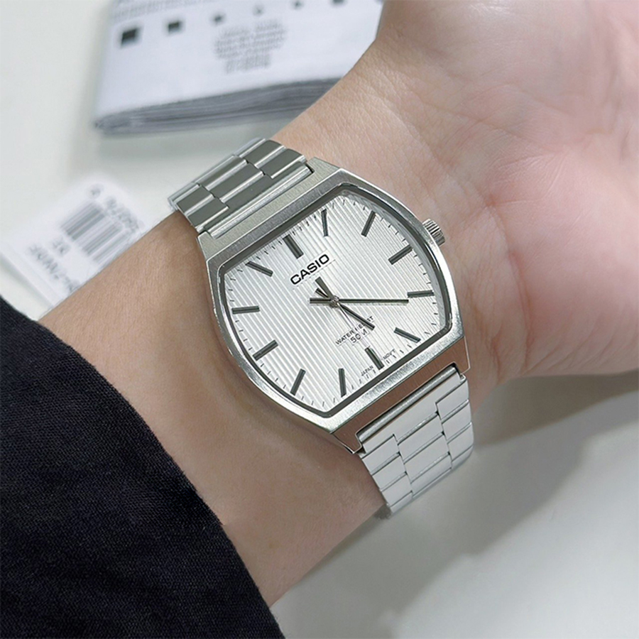 Наручные часы Casio MTP-B140D-7A. Фото 2.