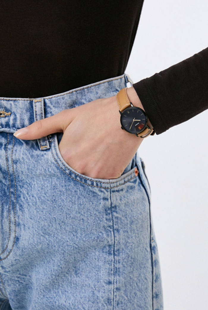 Наручные часы Casio LTP-VT02BL-1A. Фото 1.