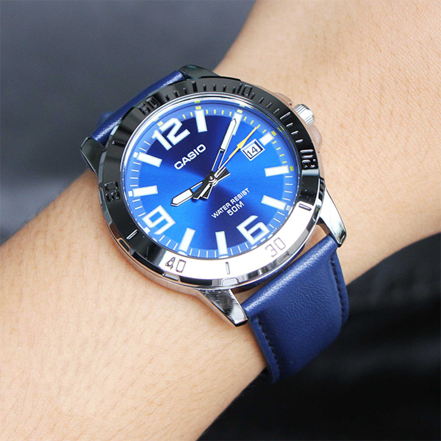 Наручные часы Casio MTP-VD01L-2B. Фото 4.
