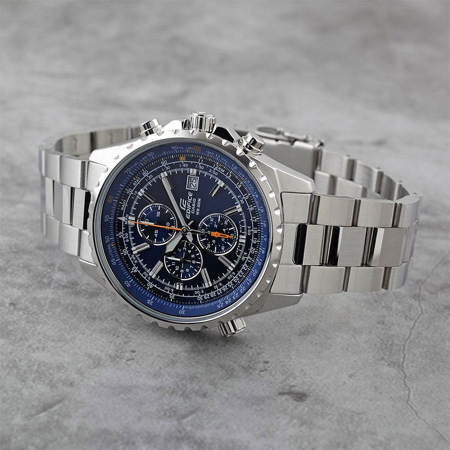 Наручные часы Casio EF-527D-2A. Фото 1.