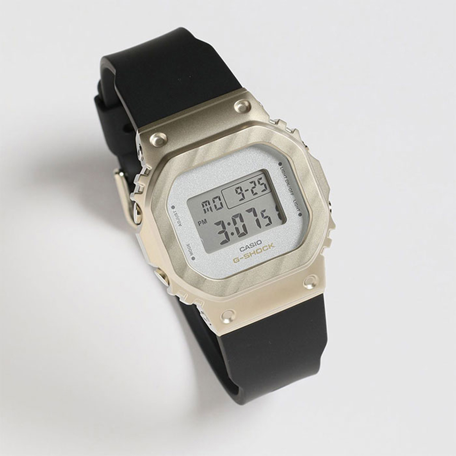Наручные часы Casio GM-S5600BC-1. Фото 1.