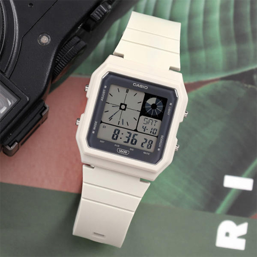 Наручные часы Casio LF-20W-8A. Фото 1.