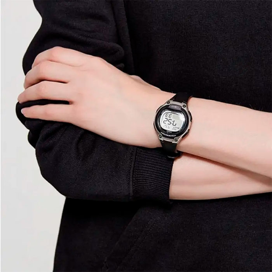 Наручные часы Casio LW-203-1A. Фото 2.
