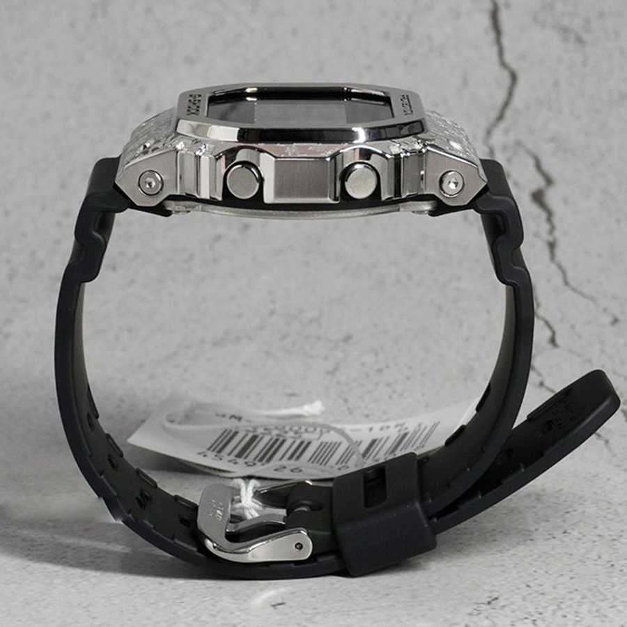Наручные часы Casio GM-5600GC-1. Фото 9.