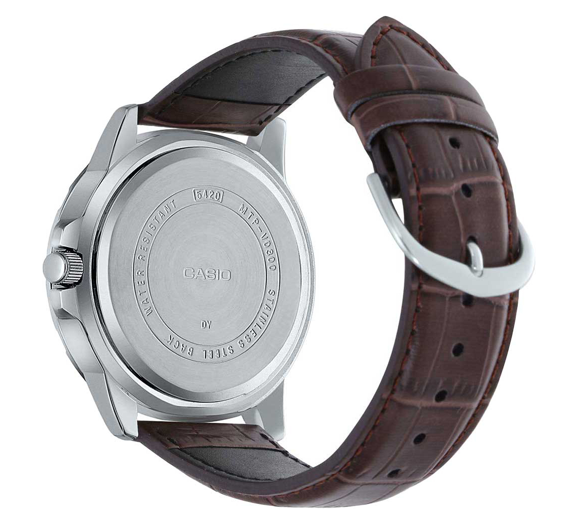 Наручные часы Casio MTP-VD300L-1E. Фото 2.