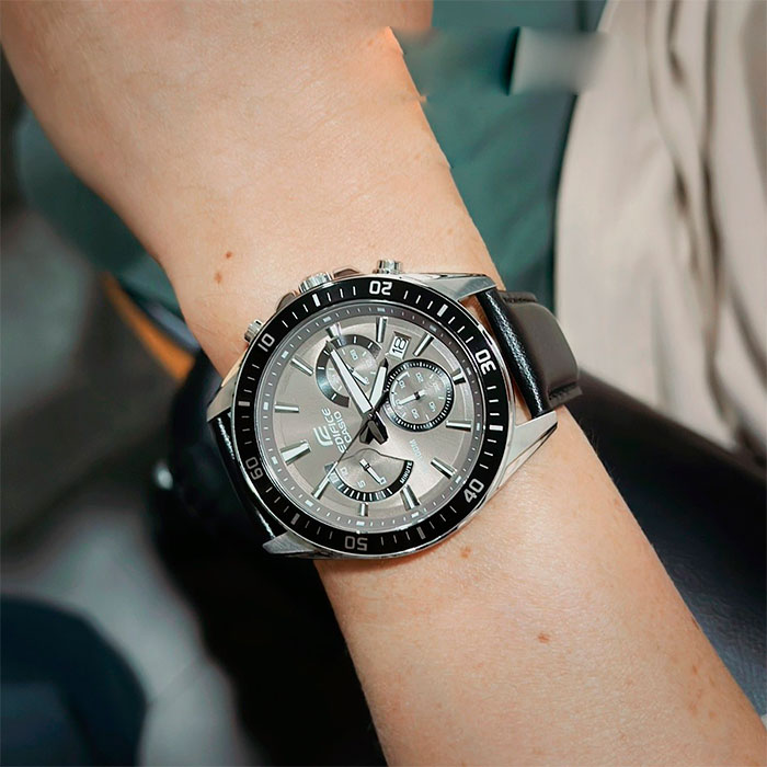 Наручные часы Casio EFR-552L-5A. Фото 6.