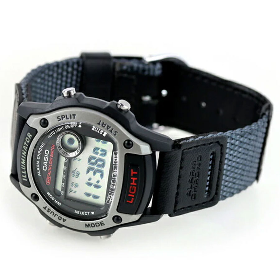 Наручные часы Casio W-220HF-8A. Фото 1.