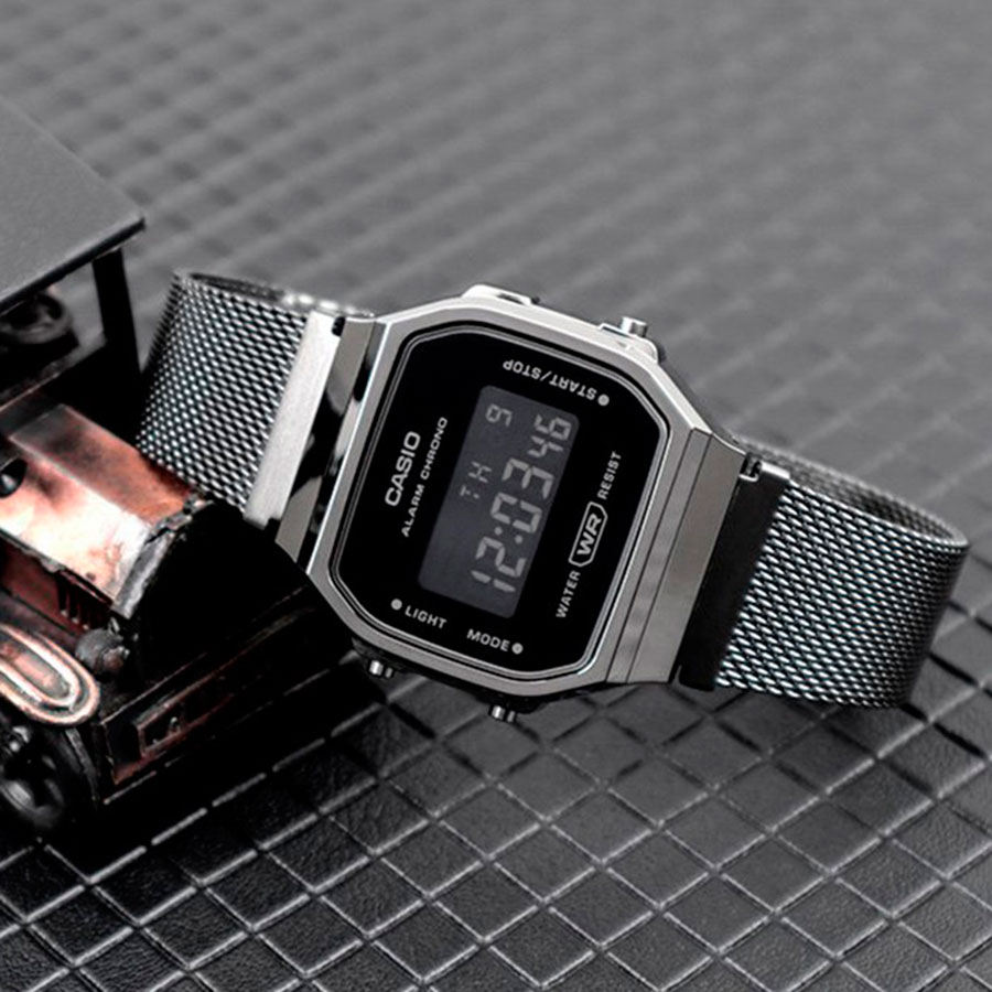 Наручные часы Casio A168WEMB-1B. Фото 4.