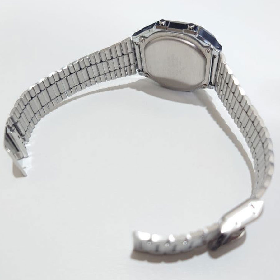 Наручные часы Casio A158WEM-3. Фото 5.
