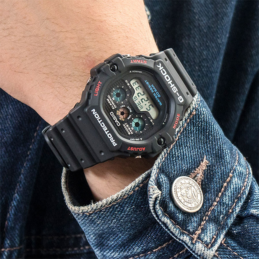 Наручные часы Casio DW-5900-1. Фото 2.