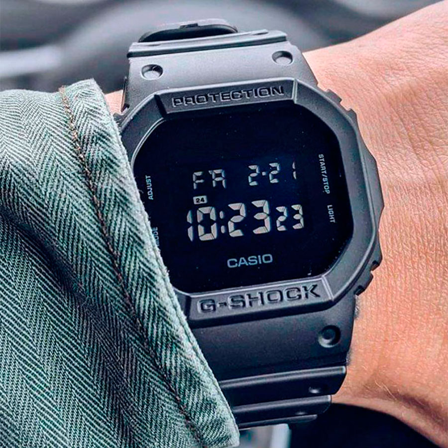 Наручные часы Casio DW-5600UBB-1. Фото 2.
