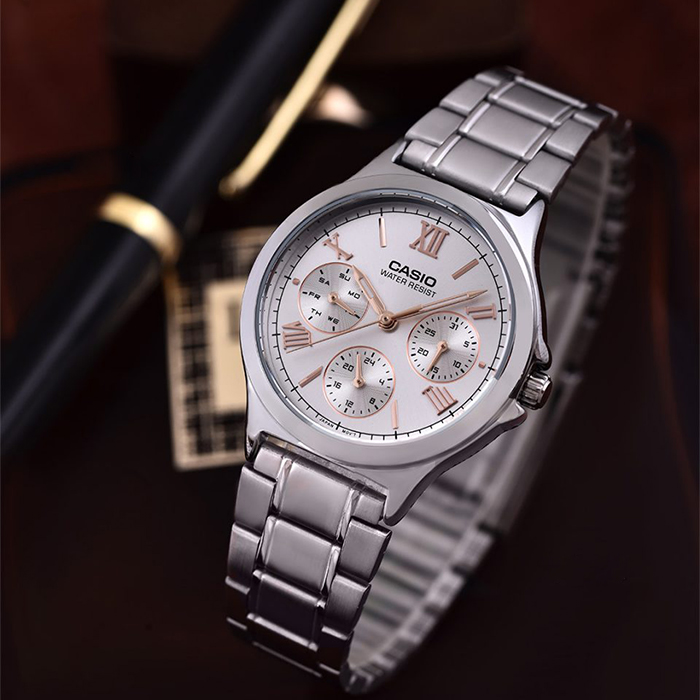 Наручные часы Casio LTP-V300D-7A2. Фото 1.