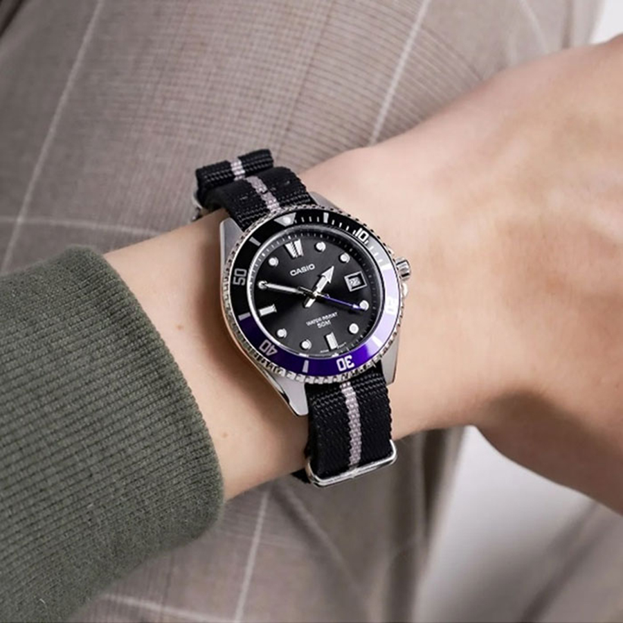 Наручные часы Casio MDV-10C-1A2. Фото 5.