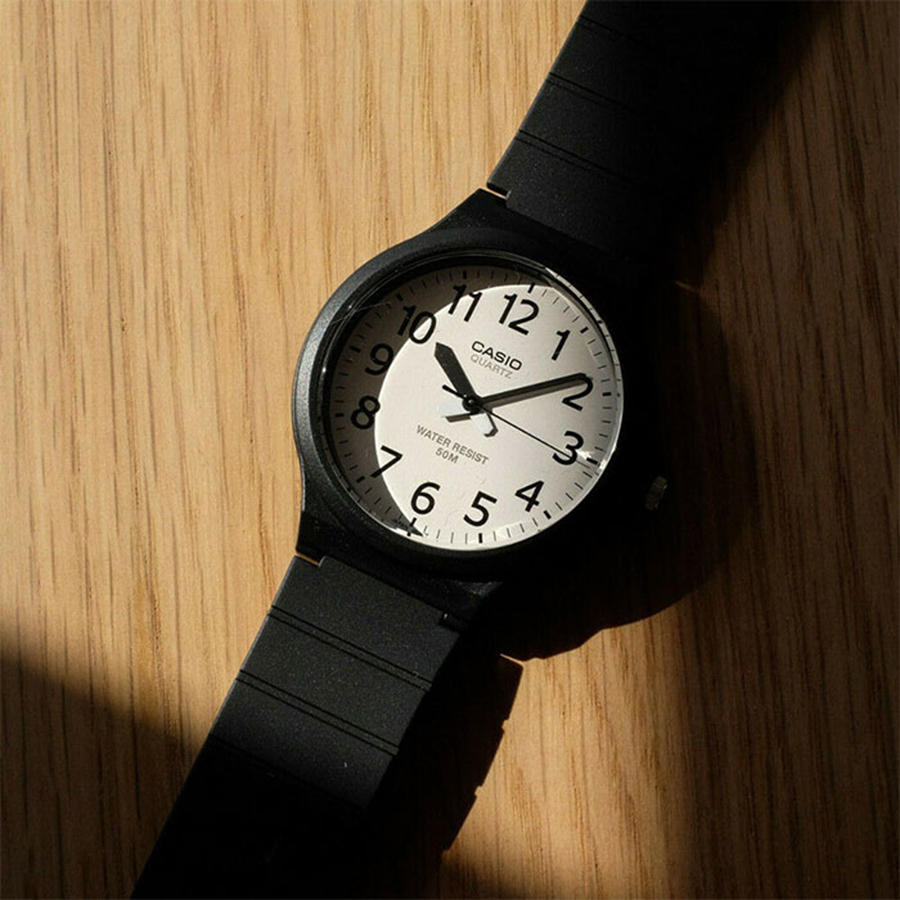 Наручные часы Casio MW-240-7B. Фото 5.