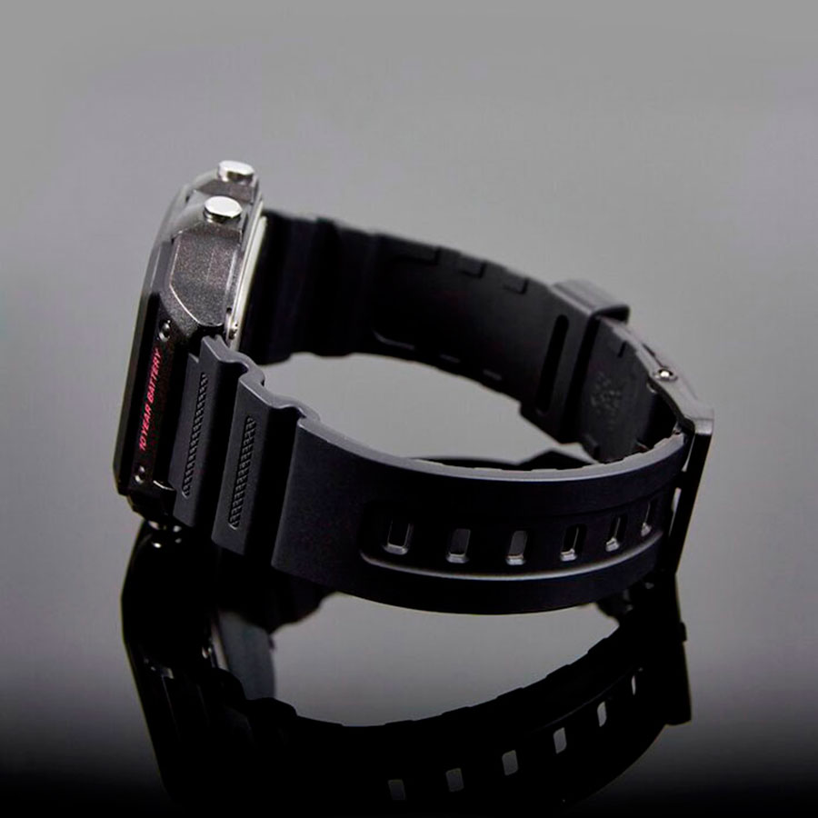 Наручные часы Casio AE-1300WH-1A2. Фото 4.