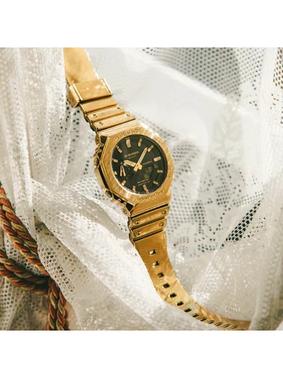 Наручные часы Casio GM-2100YMG-9A. Фото 3.