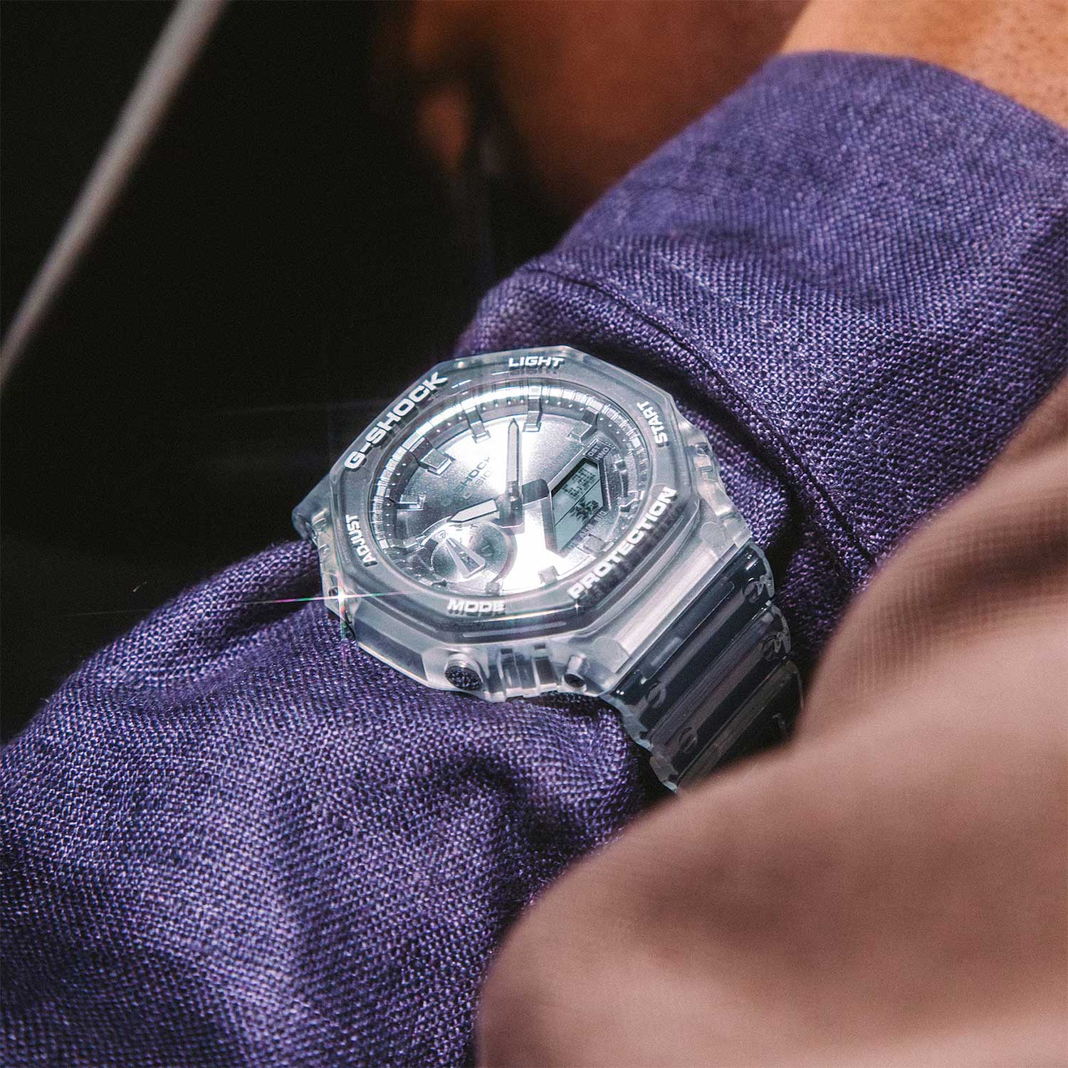 Наручные часы Casio GA-2100BM-7A8. Фото 1.