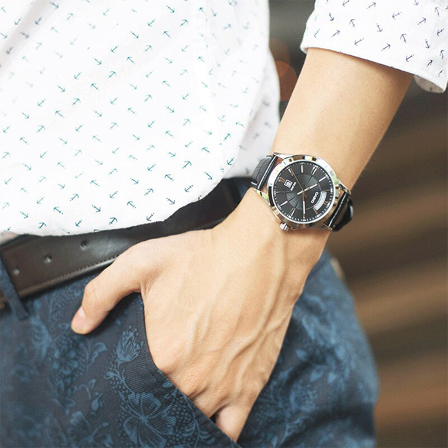 Наручные часы Casio MTP-1381L-1A. Фото 3.