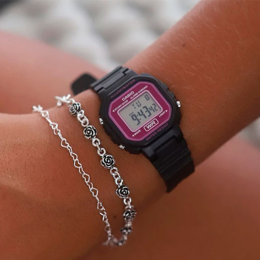 Наручные часы Casio LA-20WH-4A. Фото 3.