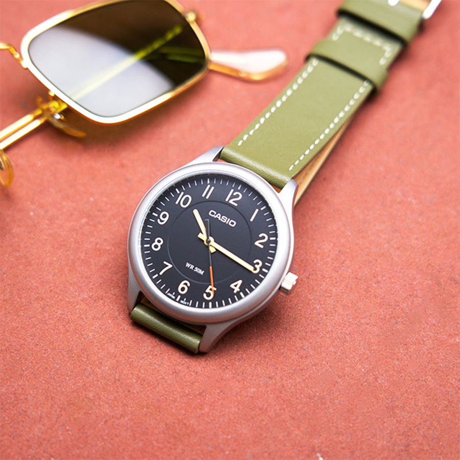 Наручные часы Casio MTP-B160L-1B2. Фото 2.